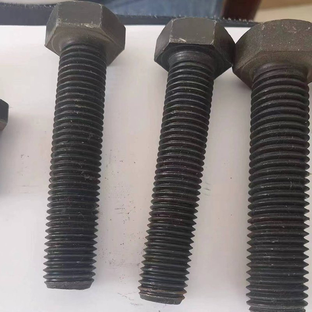 Customized Low Price Black Metric Heavy Hexagon Head Bolt and Nut Screw Bolt High Strength Thru Bolt